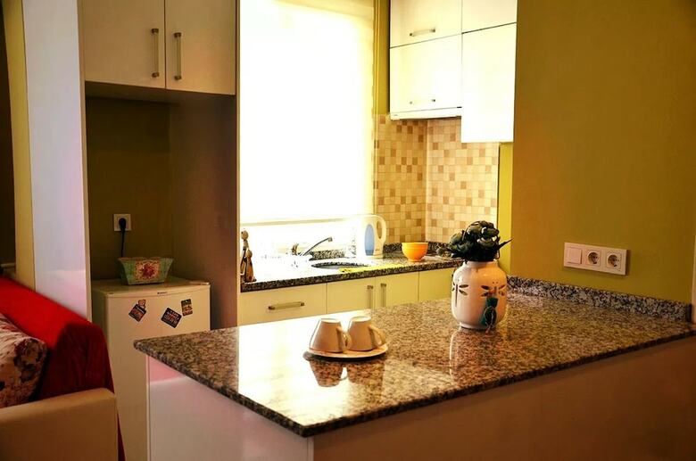 Hostal Evin Suites