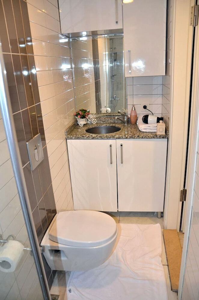 Hostal Evin Suites