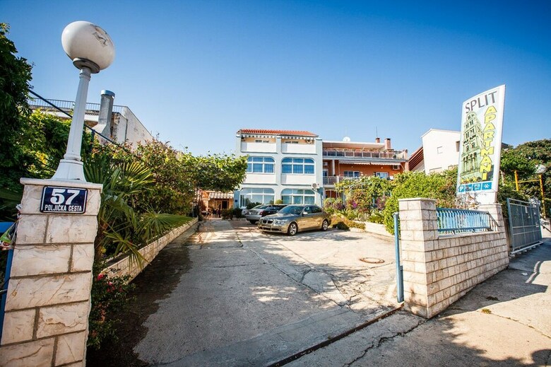 Hotel Guesthouse Rooms Split
