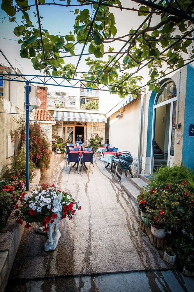 Hotel Guesthouse Rooms Split