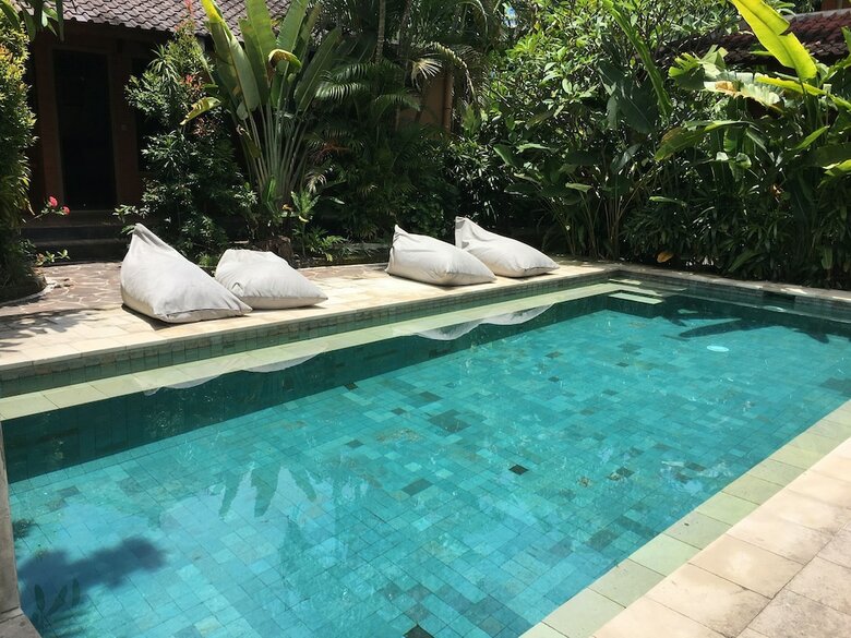 Cafe Wayan & Cottages