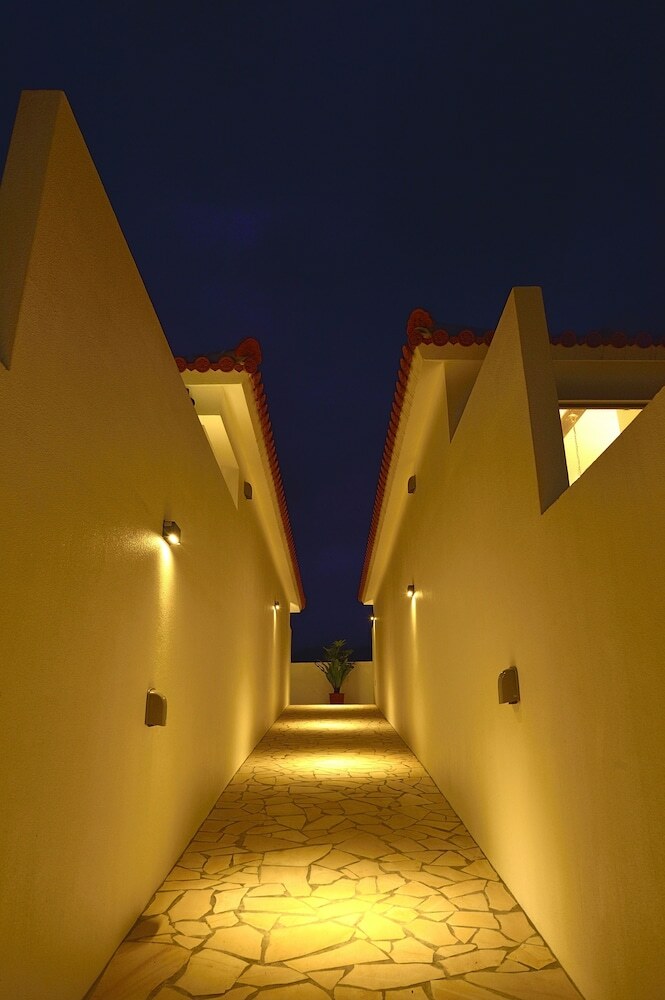 Hotel Pool Terrace Imgya Suite