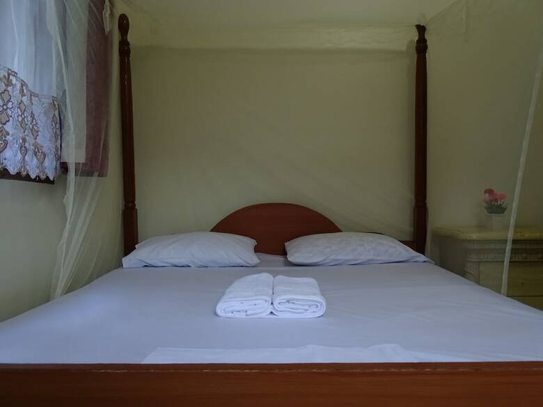 Angel's Castle Hotel
