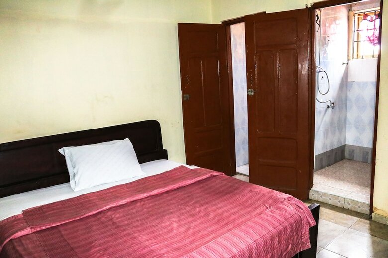Vis-a-vis Hotel