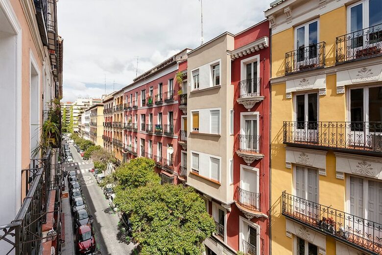 Malasa�a Apartments By Flatsweethome