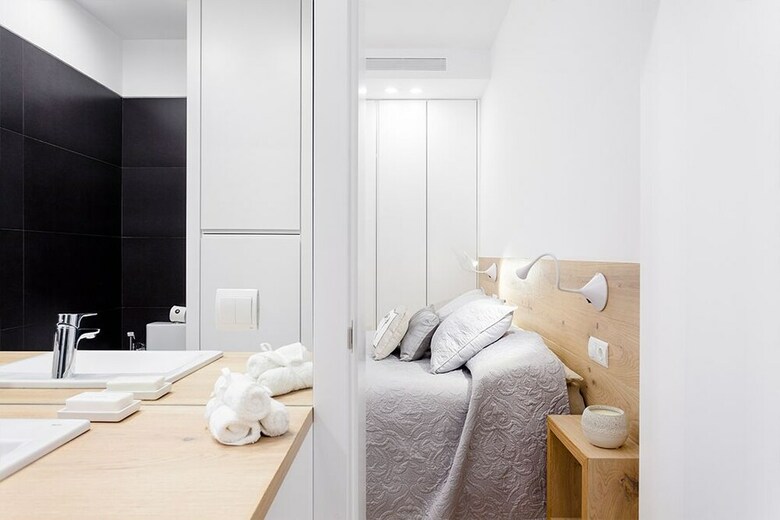 Malasa�a Apartments By Flatsweethome