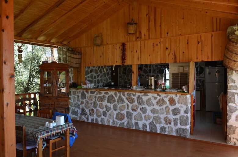 Bed & Breakfast Faralya Limon Hotel