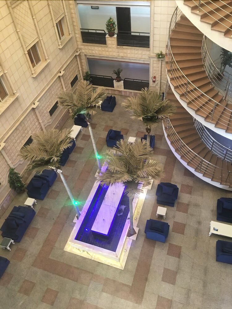 Aparthotel Rawasi Hotel Suites