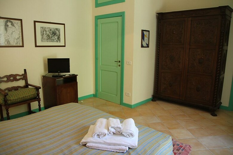 Bed & Breakfast La Residenza Torchiara