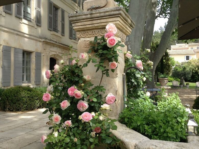 Hotel H�tel La Bastide de Boulbon