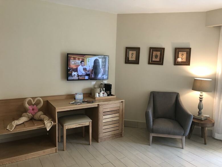 Hotel Lifestyle Kosher Tropical Suites