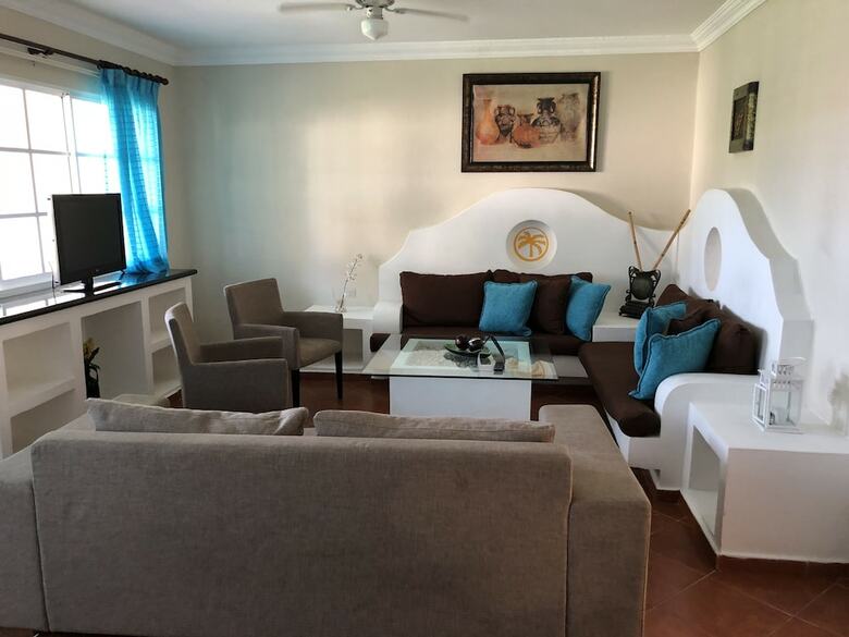 Hotel Lifestyle Kosher Crown Suites