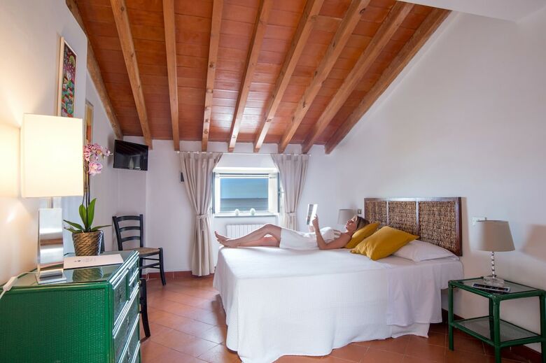 Bed & Breakfast Domus Sirenae