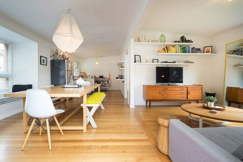 Stylish Coastal Retreat