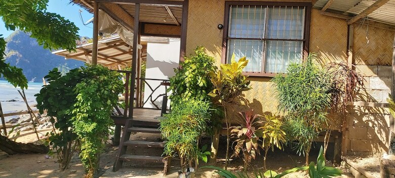 Hotel Lugadia Beach Cottages