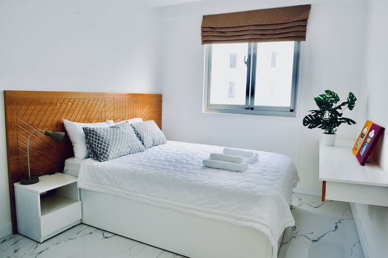 La Rose Great View 14th 2 Br. Apartment
