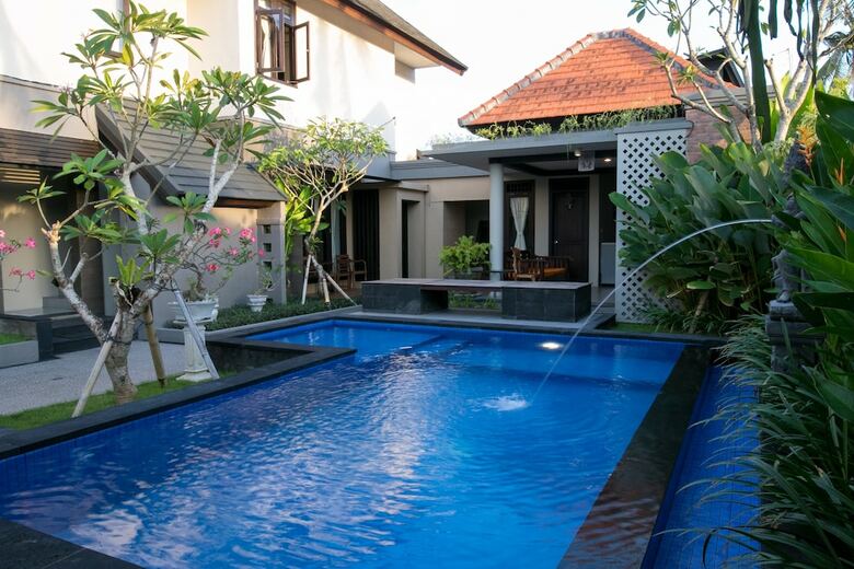 Hotel Arimanu Guest House