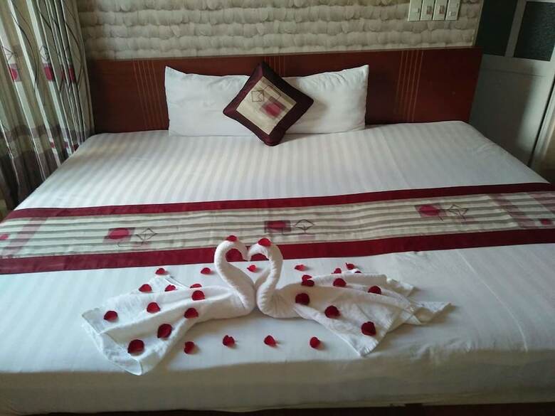 Huu Nguyen Hotel