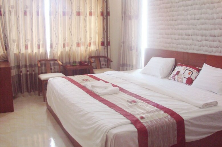Huu Nguyen Hotel
