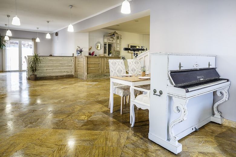 Hostal Hotel Gastron�mico La Bre�a