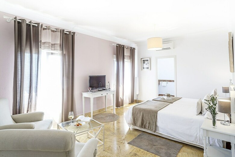 Hostal Hotel Gastron�mico La Bre�a