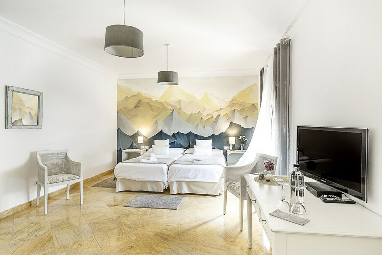 Hostal Hotel Gastron�mico La Bre�a