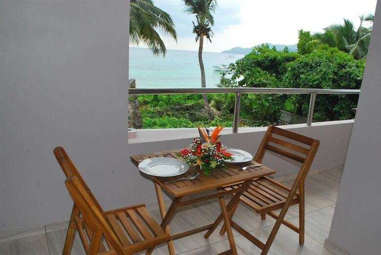 Apartamentos Shanaz Beachside Retreat