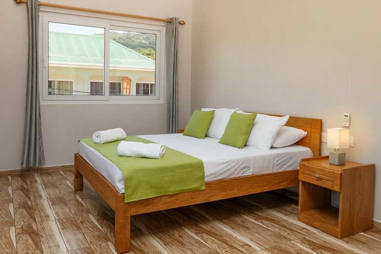 Apartamentos Shanaz Beachside Retreat