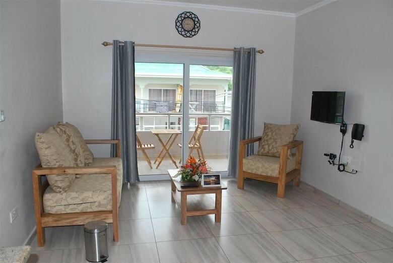 Apartamentos Shanaz Beachside Retreat