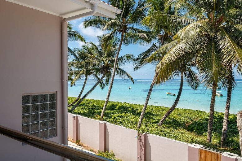Apartamentos Shanaz Beachside Retreat
