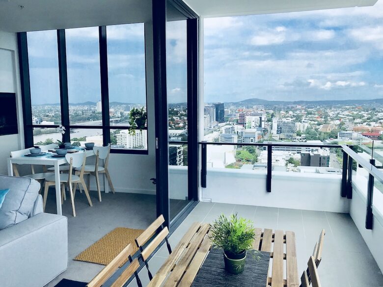 Homely Apartment In South Brisbane