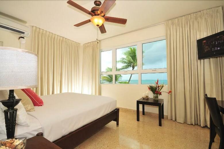 Hotel La Playita