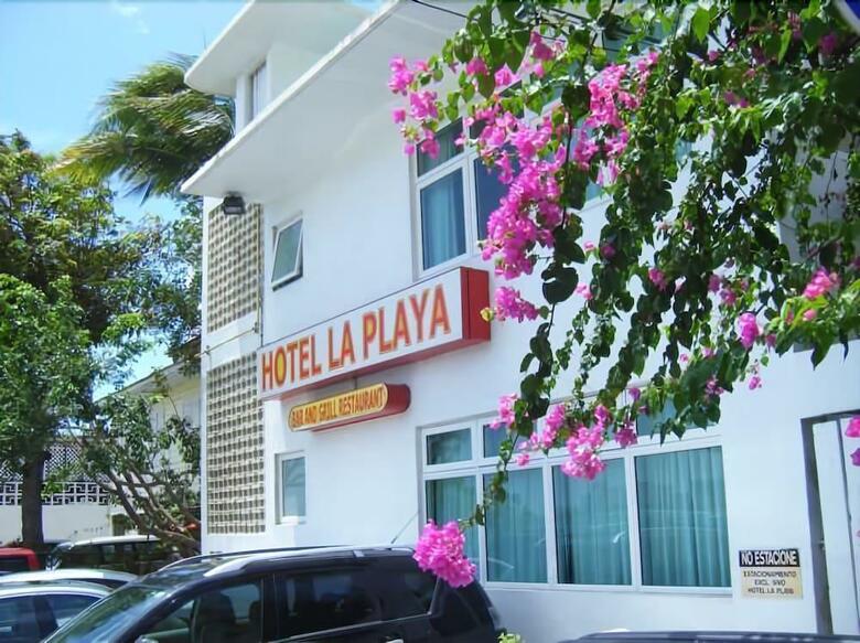 Hotel La Playita