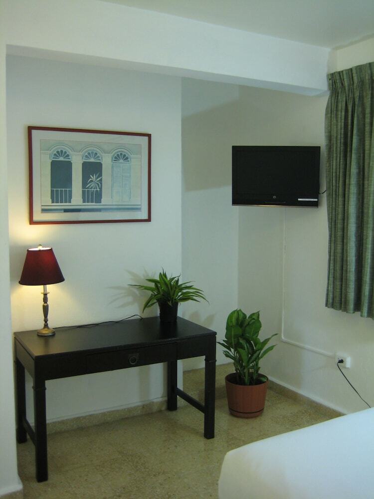 Hotel La Playita