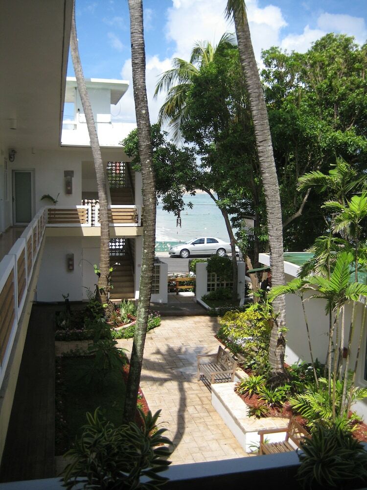 Hotel La Playita