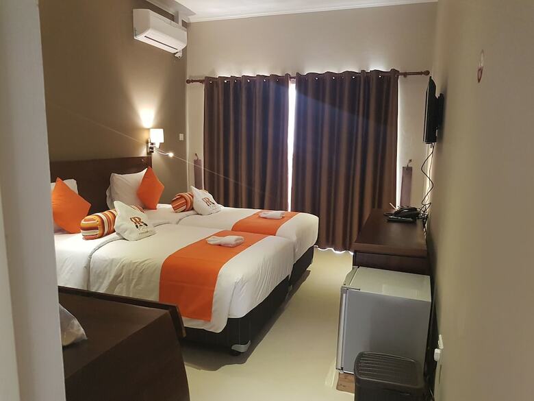 Hotel The Ridge Residence