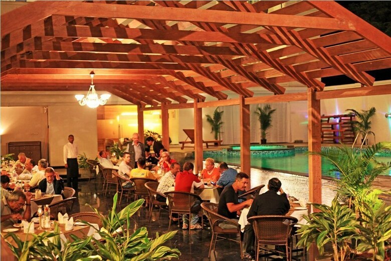 Hotel Le Royale Residency