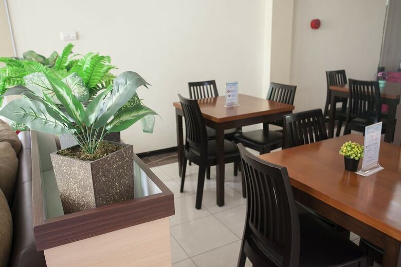 Hotel Reddoorz @ Rampal