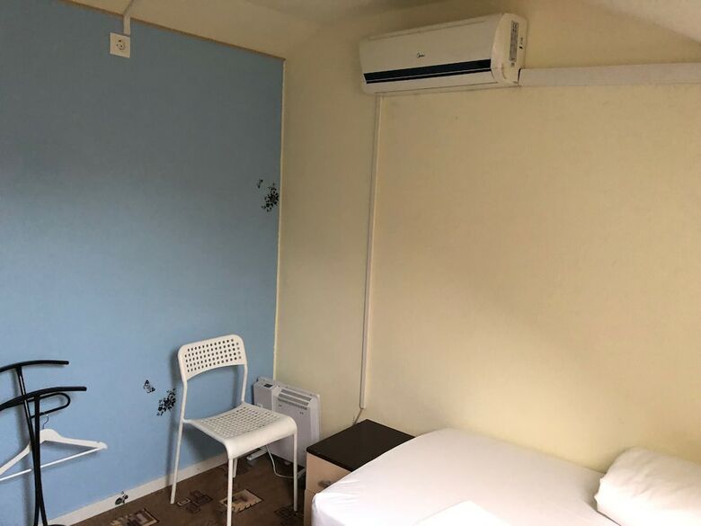 Buran Capsule Hotel - Hostel