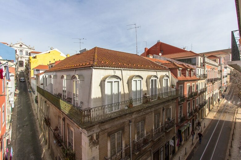 Apartamentos Combro Design I By Homing
