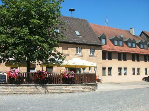 Hostal Gasthof Landhotel Gr�ner Baum
