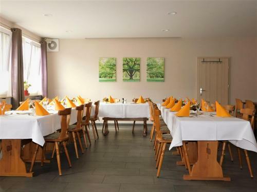 Hostal Gasthof Landhotel Gr�ner Baum