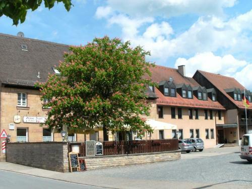 Hostal Gasthof Landhotel Gr�ner Baum