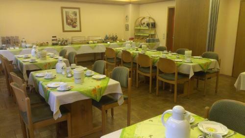 Hostal Gasthof Landhotel Gr�ner Baum