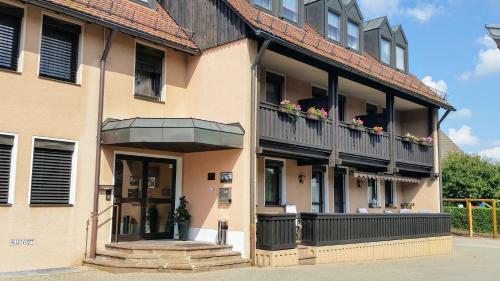 Hostal Gasthof Landhotel Gr�ner Baum