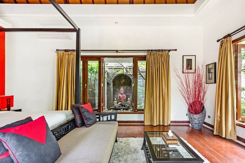 Villa Kaira