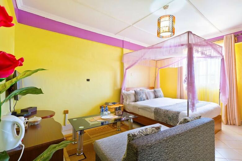 Nokras Riverine Hotel & Spa