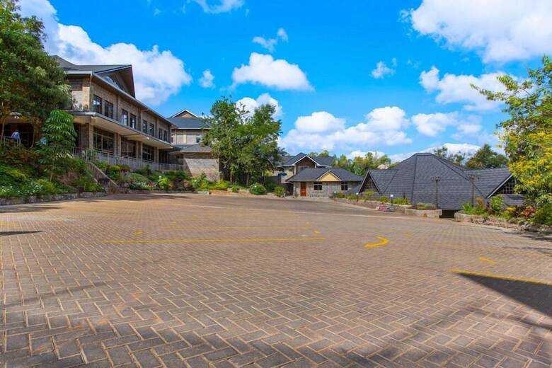 Nokras Riverine Hotel & Spa