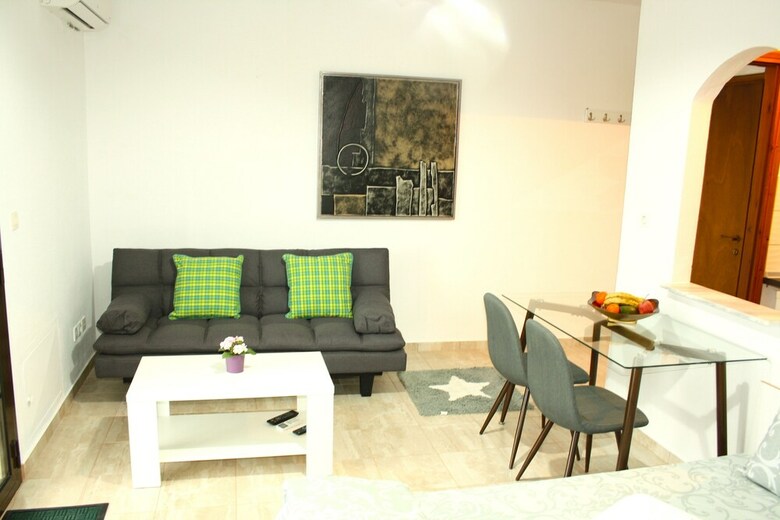 Apartamentos Maira Luxury Studios