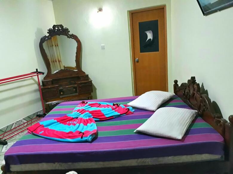 Hotel Lakshan View Resort